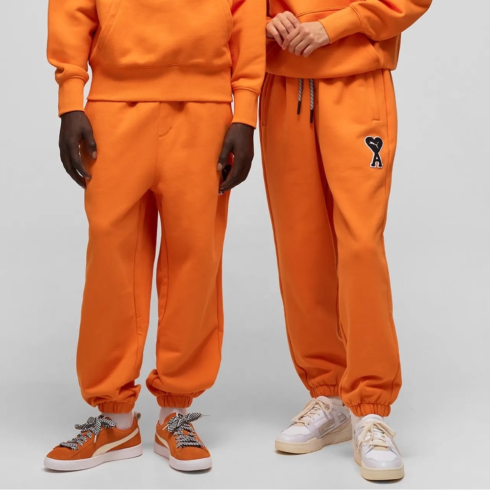 Puma x AMI Collab Sweatpant Joggers in Orange - M
